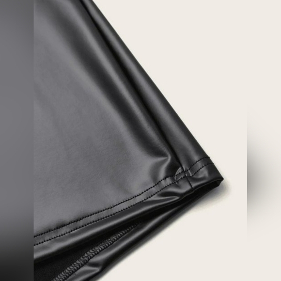 NWT Black Mid Waist Stretchy shorts - Picture 5 of 5